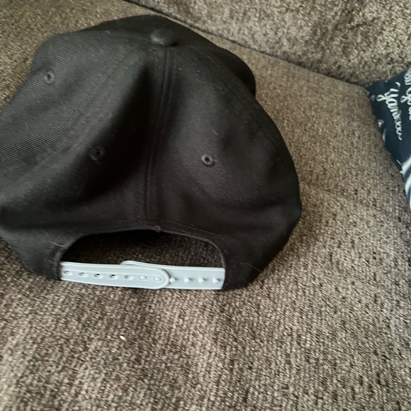 Brooklyn Nets NBA New Era SnapBack Hat With Colored Lettering - Picture 4 of 4